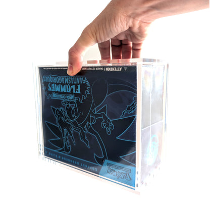 Protection acrylique pour ETB Pokemon ("basics by Gemshield")